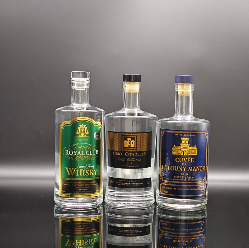 Garrafas de vodka personalizadas premium com recursos de luxo